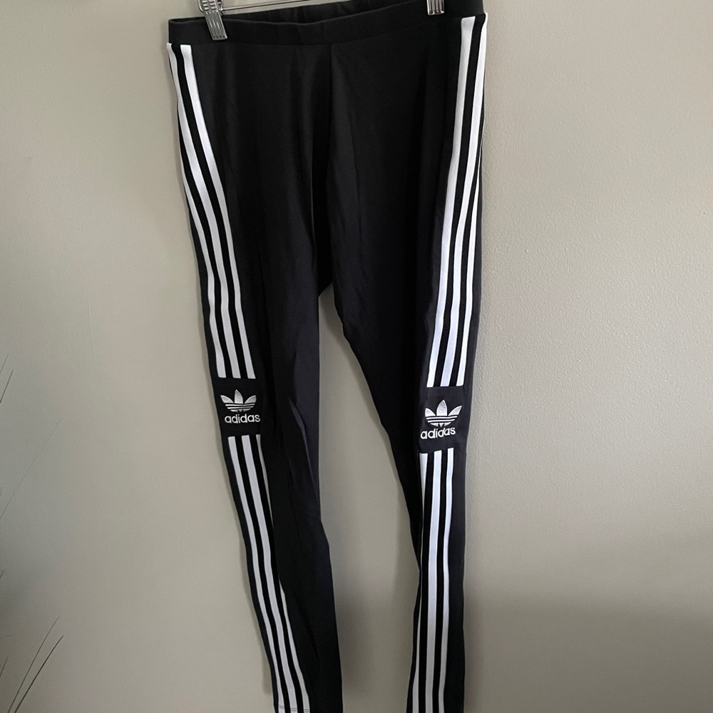 Adidas leggings